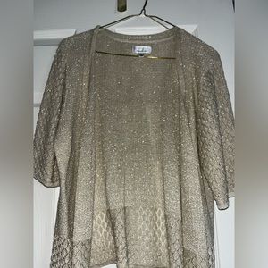 Gold short sleeve sweater